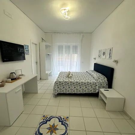 Bed and Breakfast La Vesuviana à Castellammare di Stabia Extérieur photo
