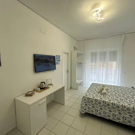 Bed and Breakfast La Vesuviana à Castellammare di Stabia Extérieur photo